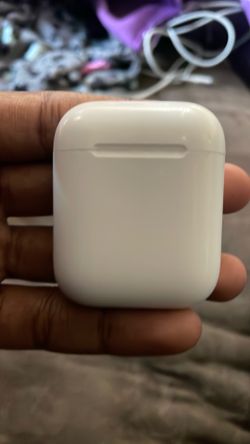 AirPods no case
