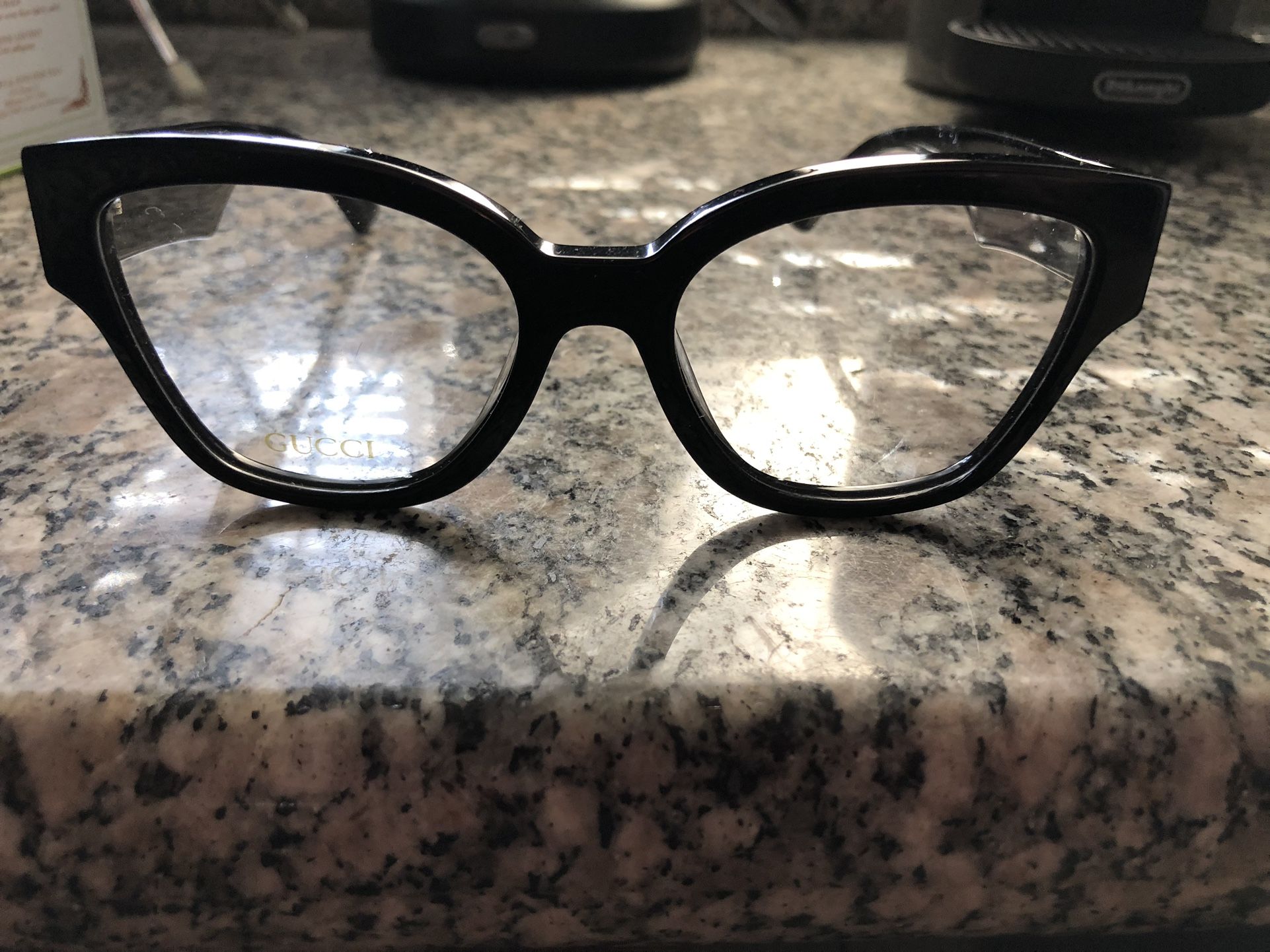 GUCCI WOMENS GLASSES (NEW)