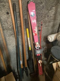 Girls Skis With Poles, Bindings And Carrier