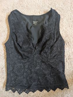 New lace top medium