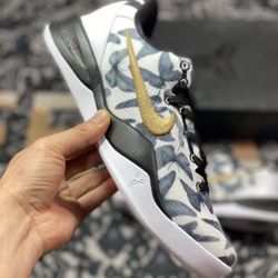 Kobe 8 Protro 'Mambacita'