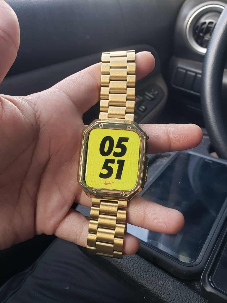 Iwatch Apple Watch Series 7 45mm Red Button Unlocked & ready To Goo. All gold 24k custom plate $300. I don't sell to crackheads firm price only or tra
