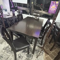 Comedor De 7 Piezas Con Financiamento Disponible 