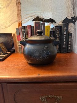 Ceramic Cauldron/Stew Pot