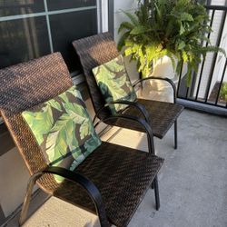 Patio Chairs W/ Pillows Set Of 4