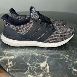 Adidas ultraboost 4.0  black carbón size 10 men’s