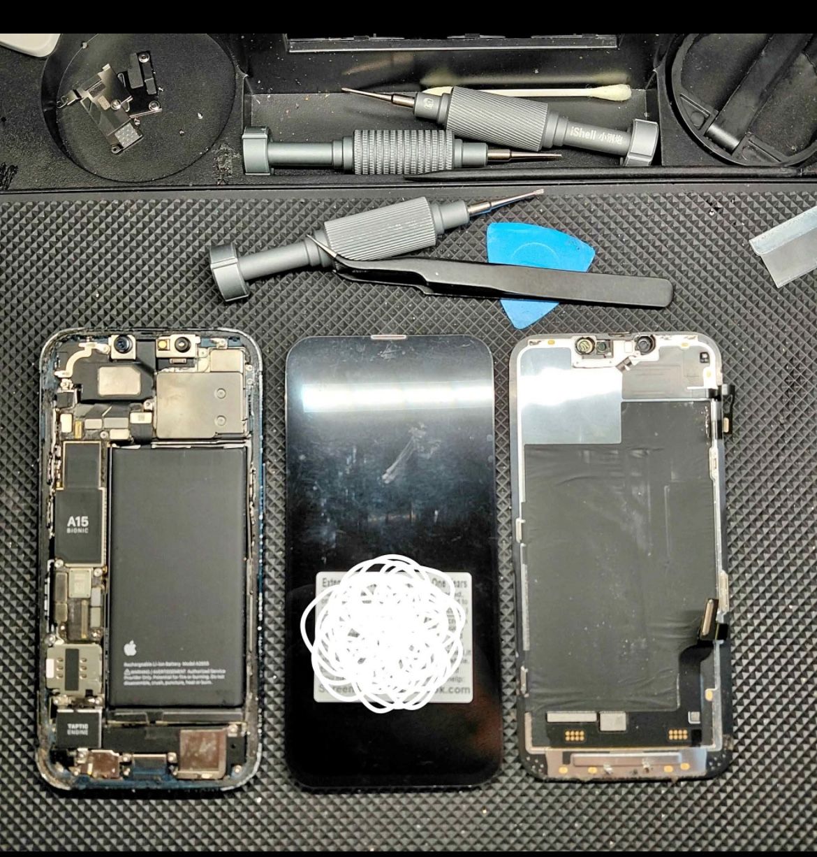 Apple iPhone 8 / X / XR / 11 / 12 / 13 / 14