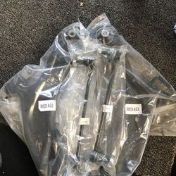 Nissan Rogue Lower Control Arms And Sway Bar Links 