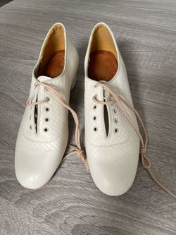 Freed of London Women’s Leather Dance Shoes – Size 6.5