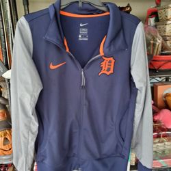 Size Small Nike Womens Tiger Zip Up Jacket