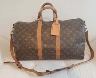 Authentic Louis Vuitton Keepall 45 Travel Bag with luggage tag for Sale in  Glendale, CA - OfferUp