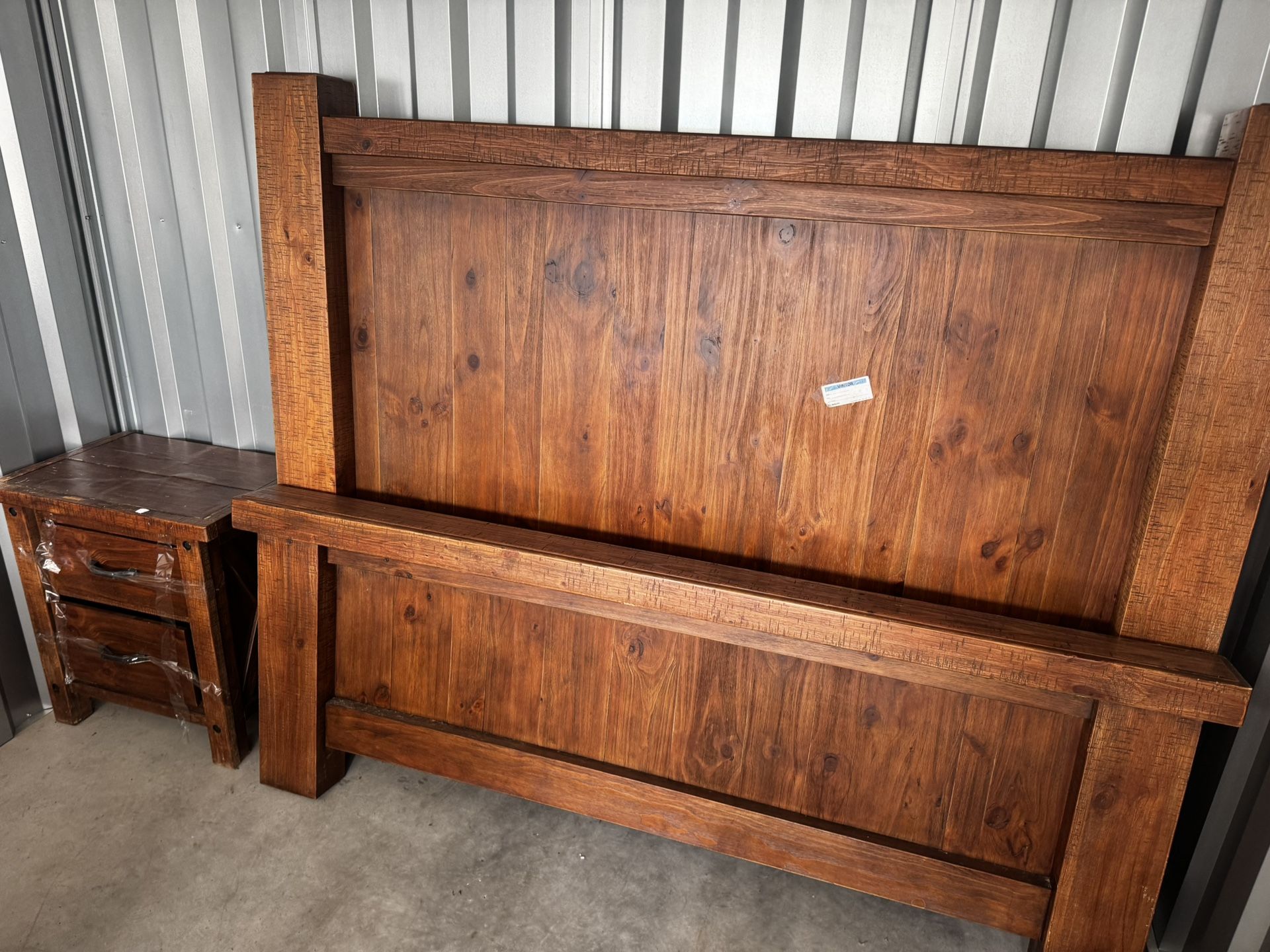 California King Bedset W/ Nightstand