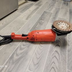 Milwaukee Heavy Duty Grinder 