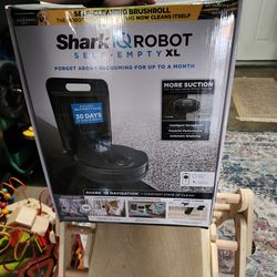 Shark iQ Robot Vacuum
