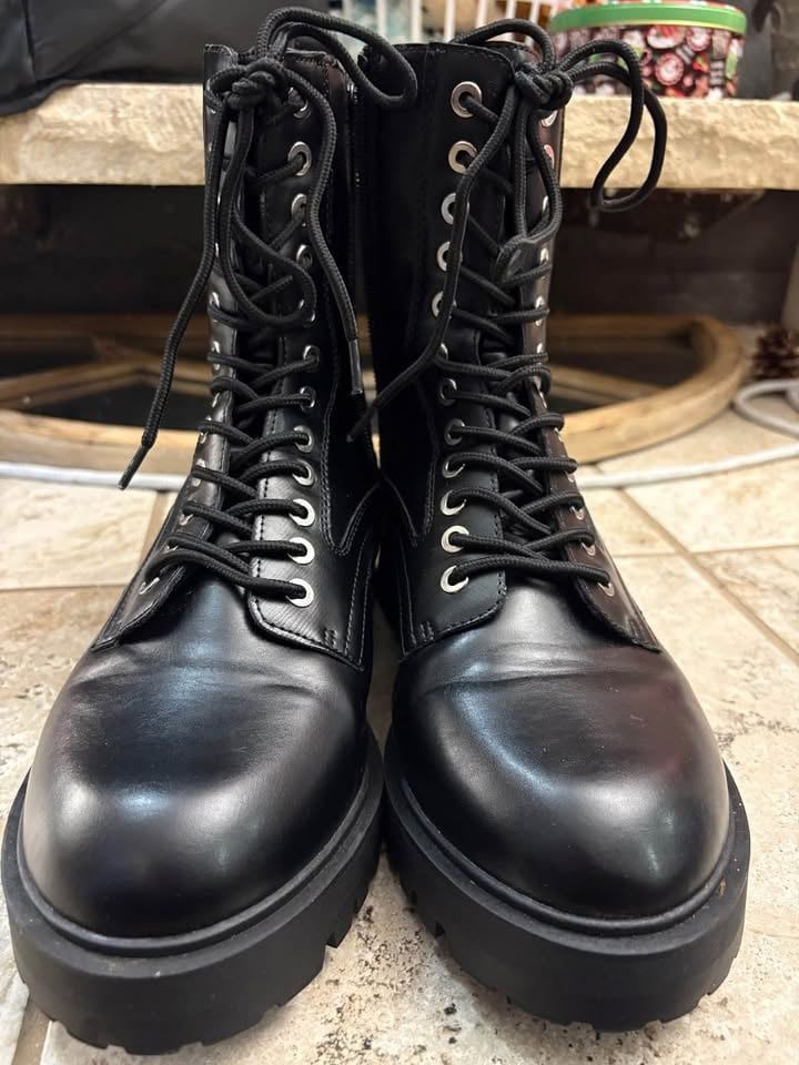 Womens Boots