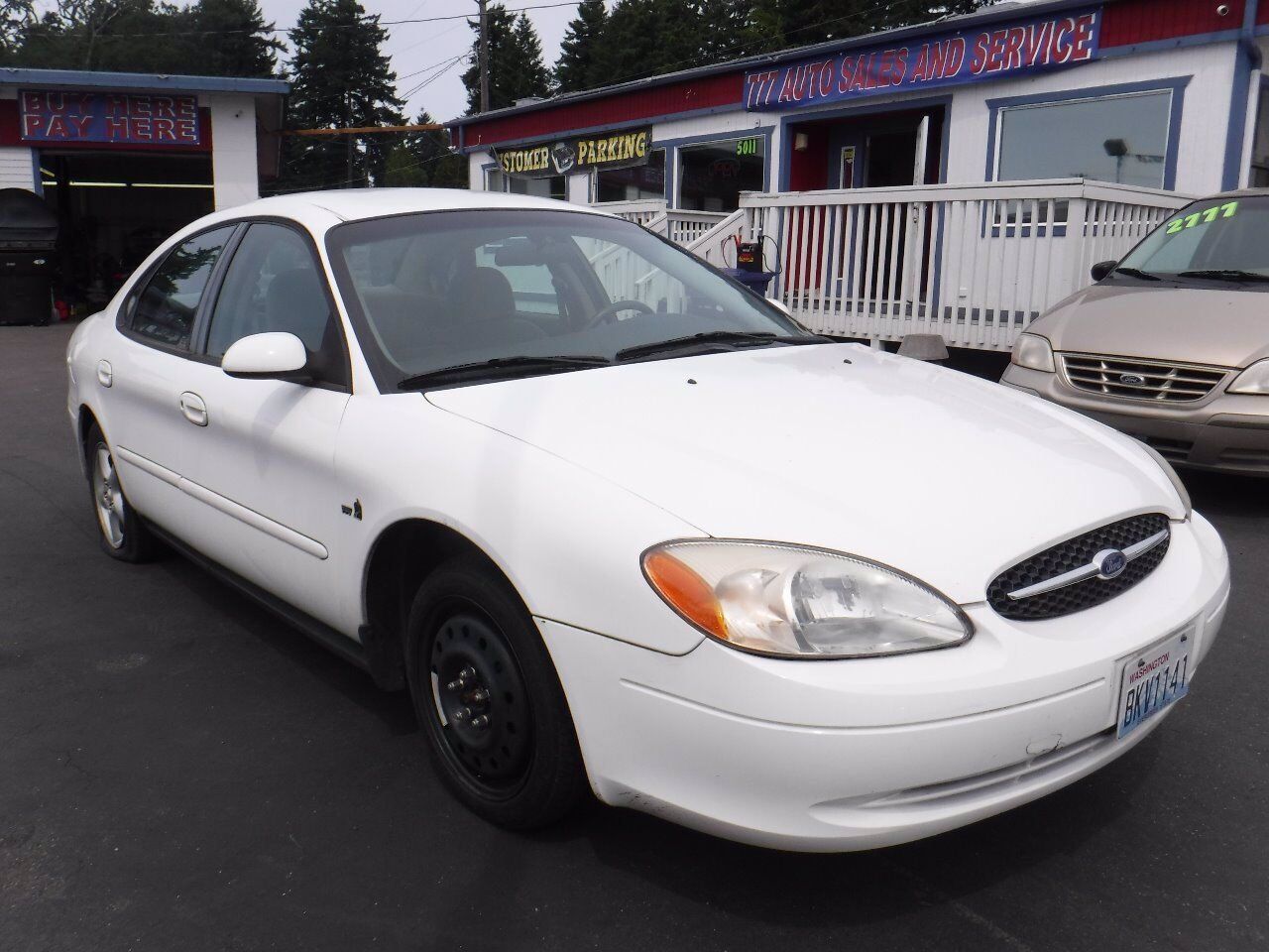 2000 Ford Taurus