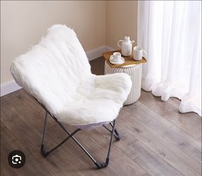 Fur Butterfly Chair and Pillow - White, like new.