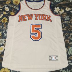 100% AUTHENTIC Kid's Boy's Fanatics NEW YORK KNICKS #5 NBA Jersey size Medium BRAND NEW  $20