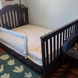 Full Size Bed With Frame 