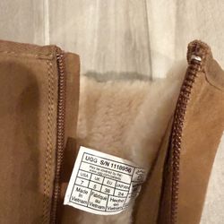 UGG Alber suede boots