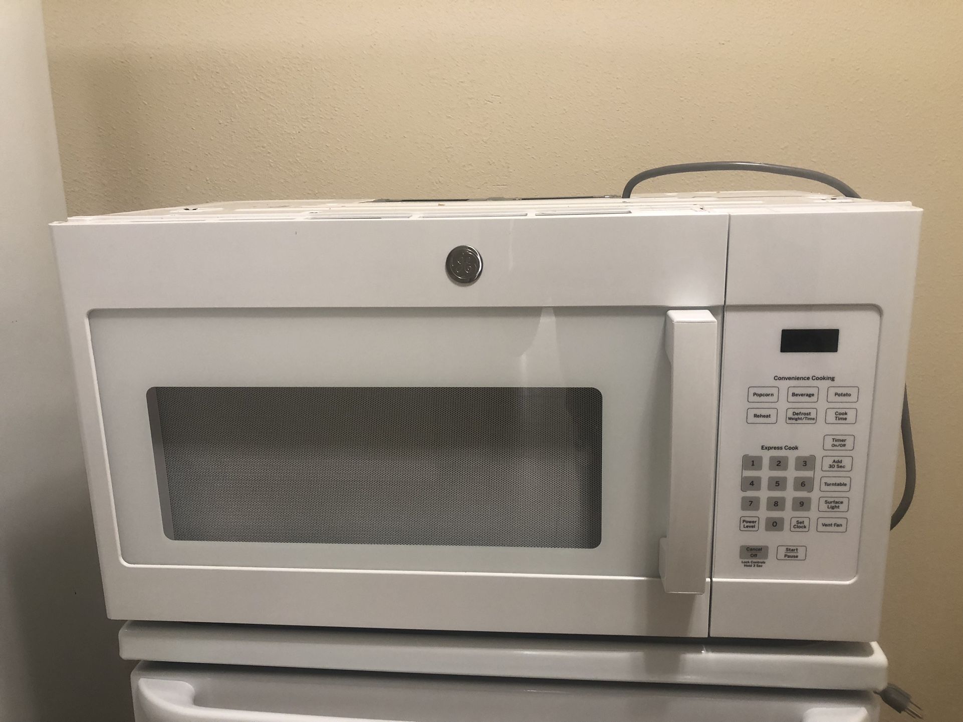 GE Over Range Microwave 2023