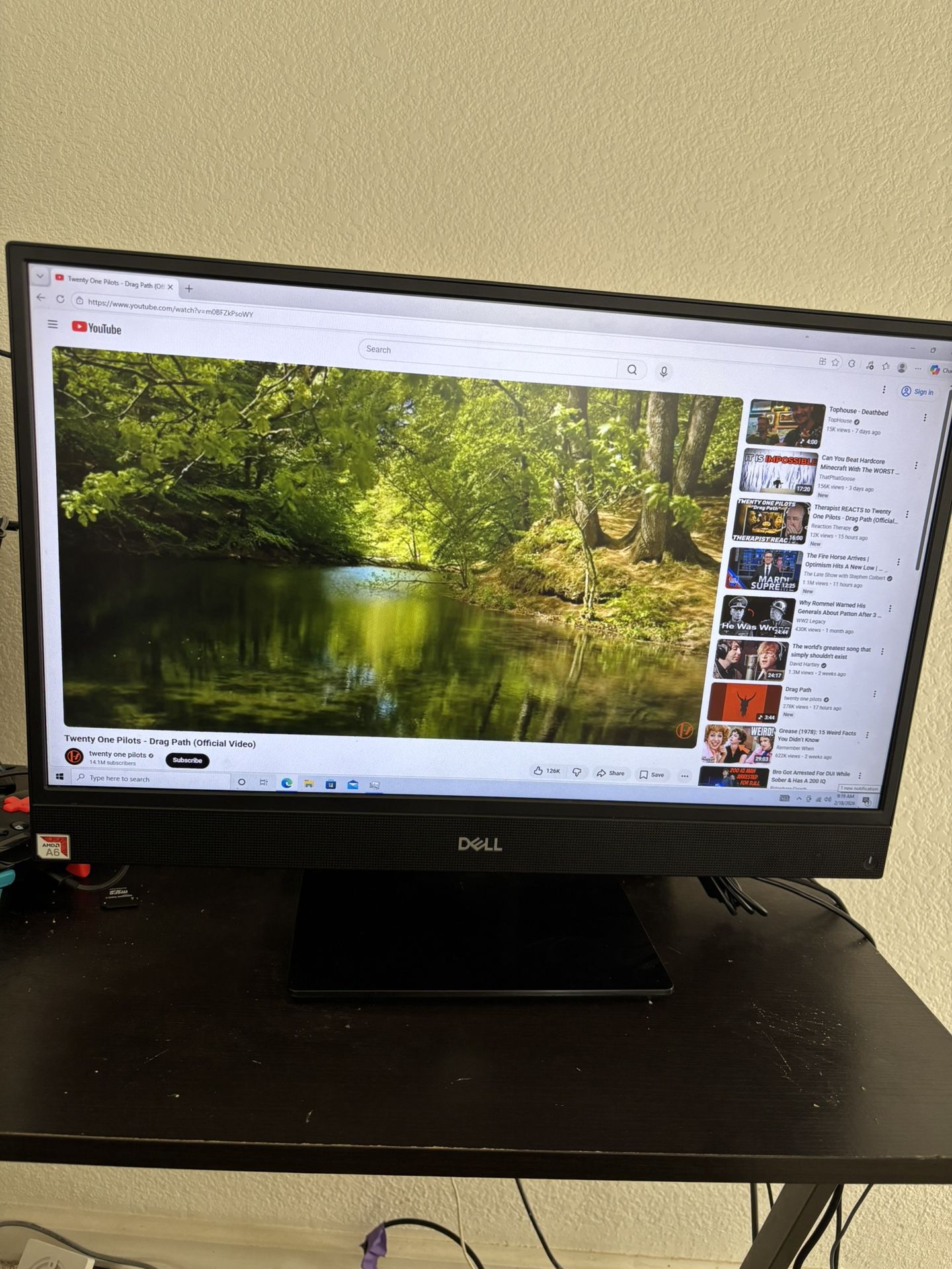 Dell Inspiron 24” All-In-One Desktop – 8GB RAM – Windows 10