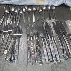 Bag Of Butter Knives, Forks And Spoons! 45 Pieces!! Use Of For 