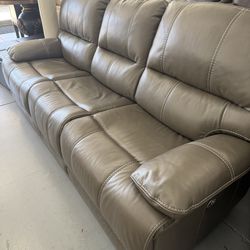 Amazing New Leather Sofas @ FURNITURE LOVE ❤️ Same Day Delivery 🚚