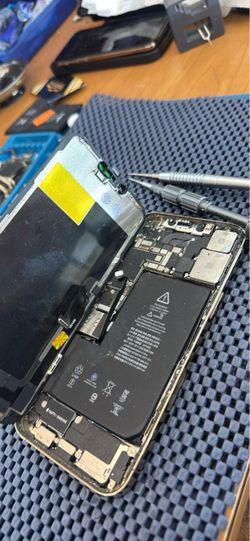 iPhone 11 SCREEN