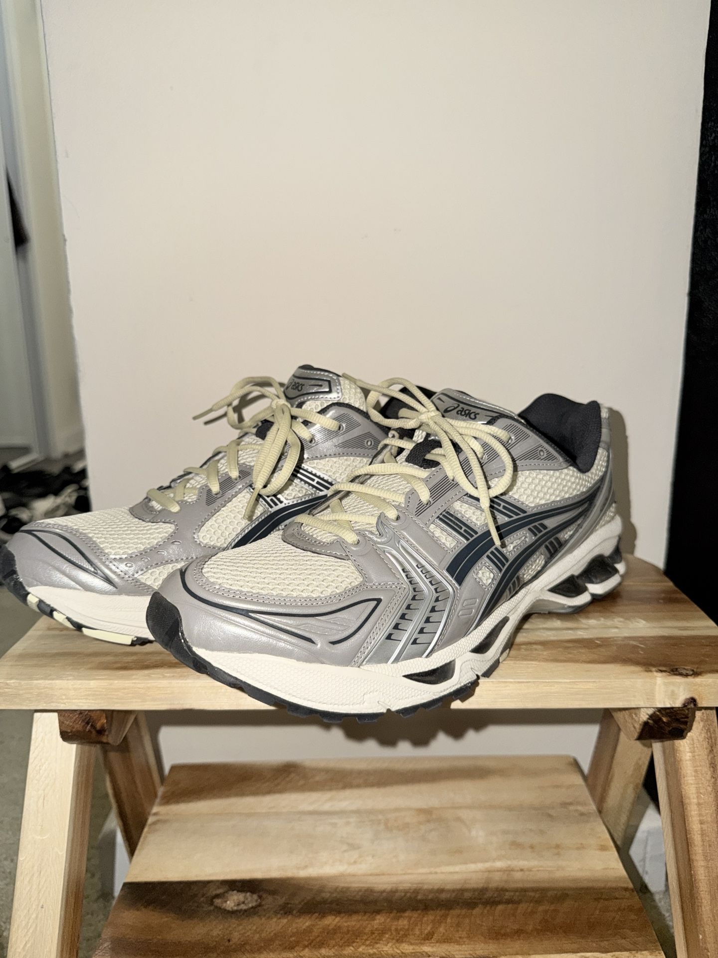 ASICS Gel Kayano 14