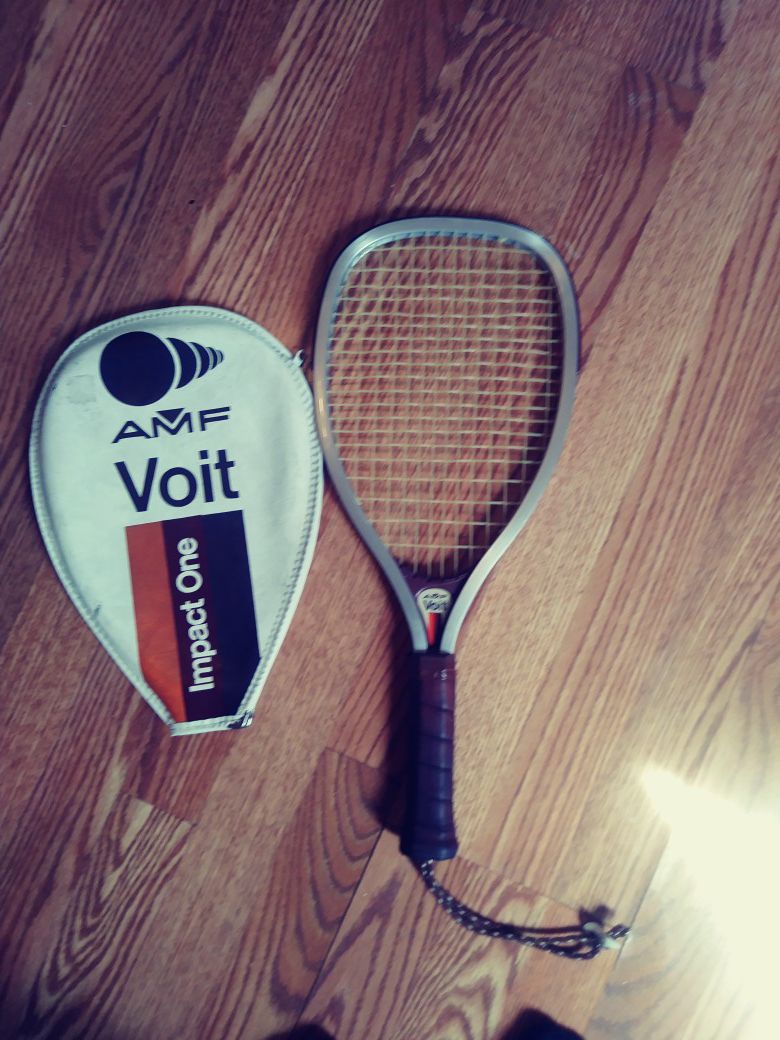 Vintage AMF Voit raquetball racket