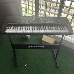 Key Board With Stool And Stand 