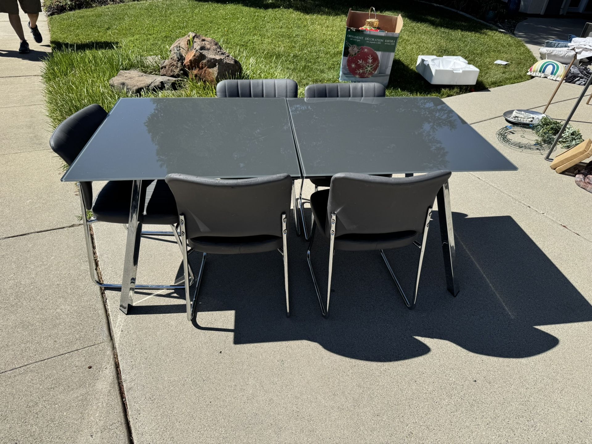 Dining Room Table - Extendable