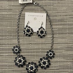 BRAND NEW Blue Sapphire And Diamond Necklace And Earring Set 