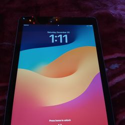 Apple iPad 6th Generation (Cash Only)