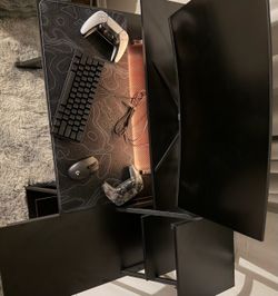 Gamer desk