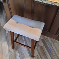 BAR/COUNTER STOOLS 24 INCH TALL
