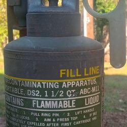 Military Decontamination Bottle DS2