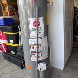 40 Gallon Water Heater In Working Condition