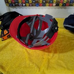 50 Plastic Hardhats With Suspension