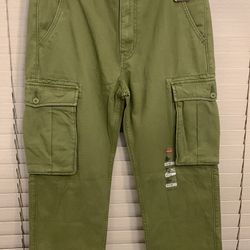 Levi’s cargo Pants 31 x 32