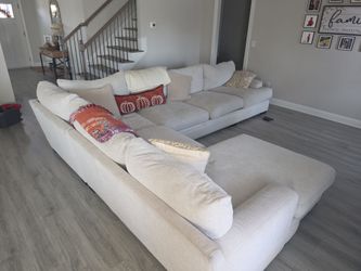 Large Light Gray Sectional Sofa with Chaise