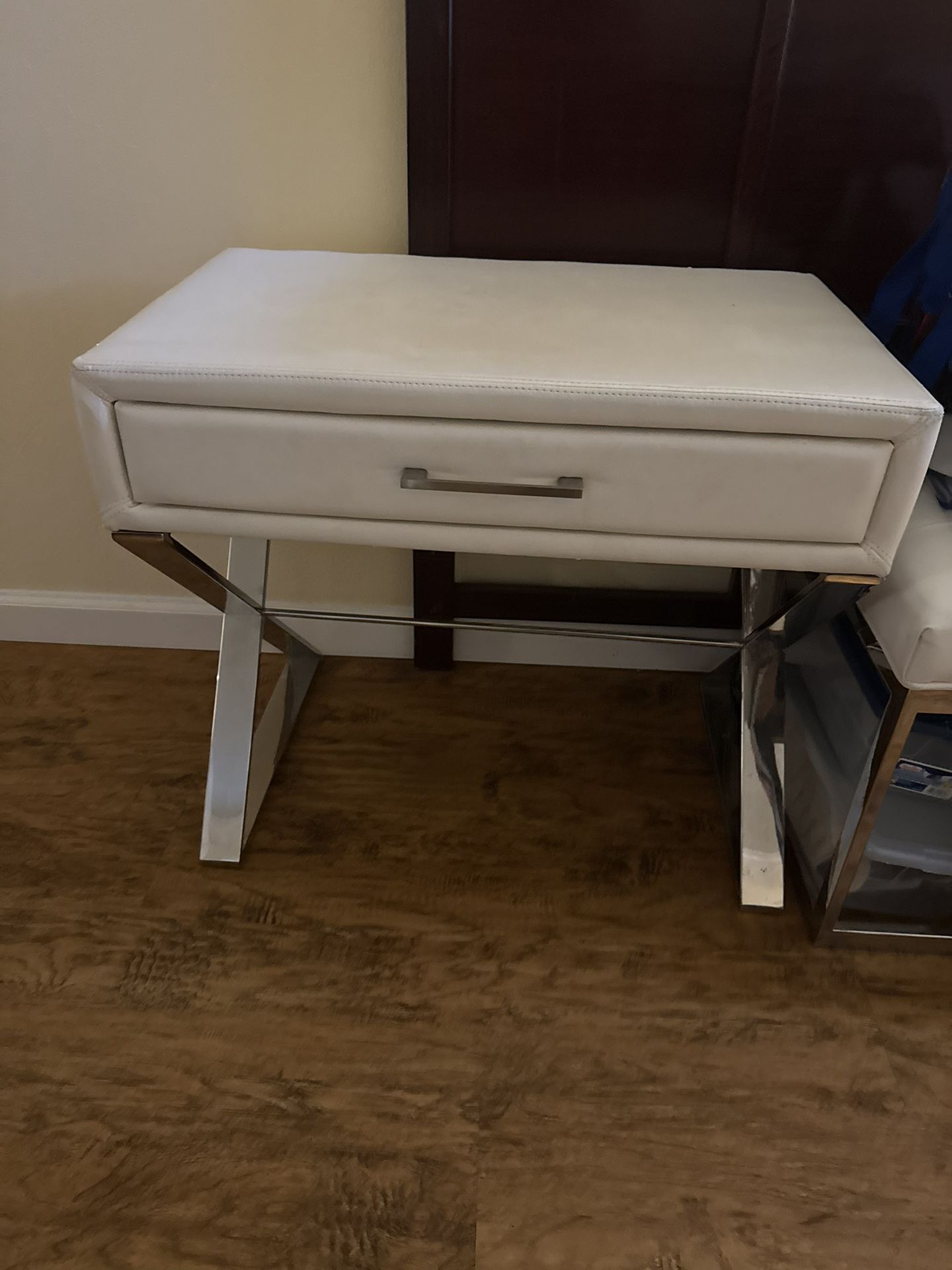 Nightstand tables (2)