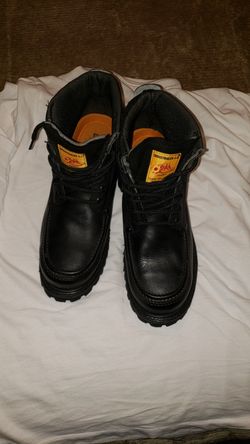 Botas