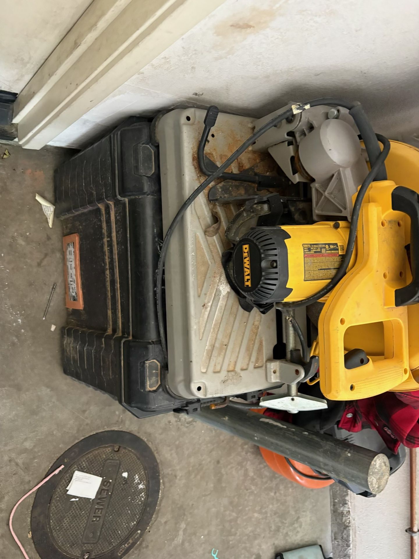 Dewalt Saw