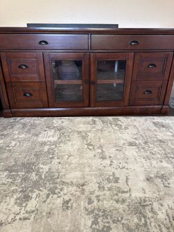 Media console