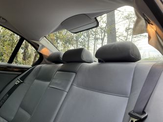 2003 BMW 330i Thumbnail