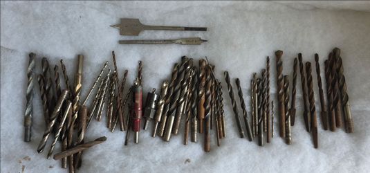Drill bits lot  (70)