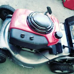 Makina Honda Comercial