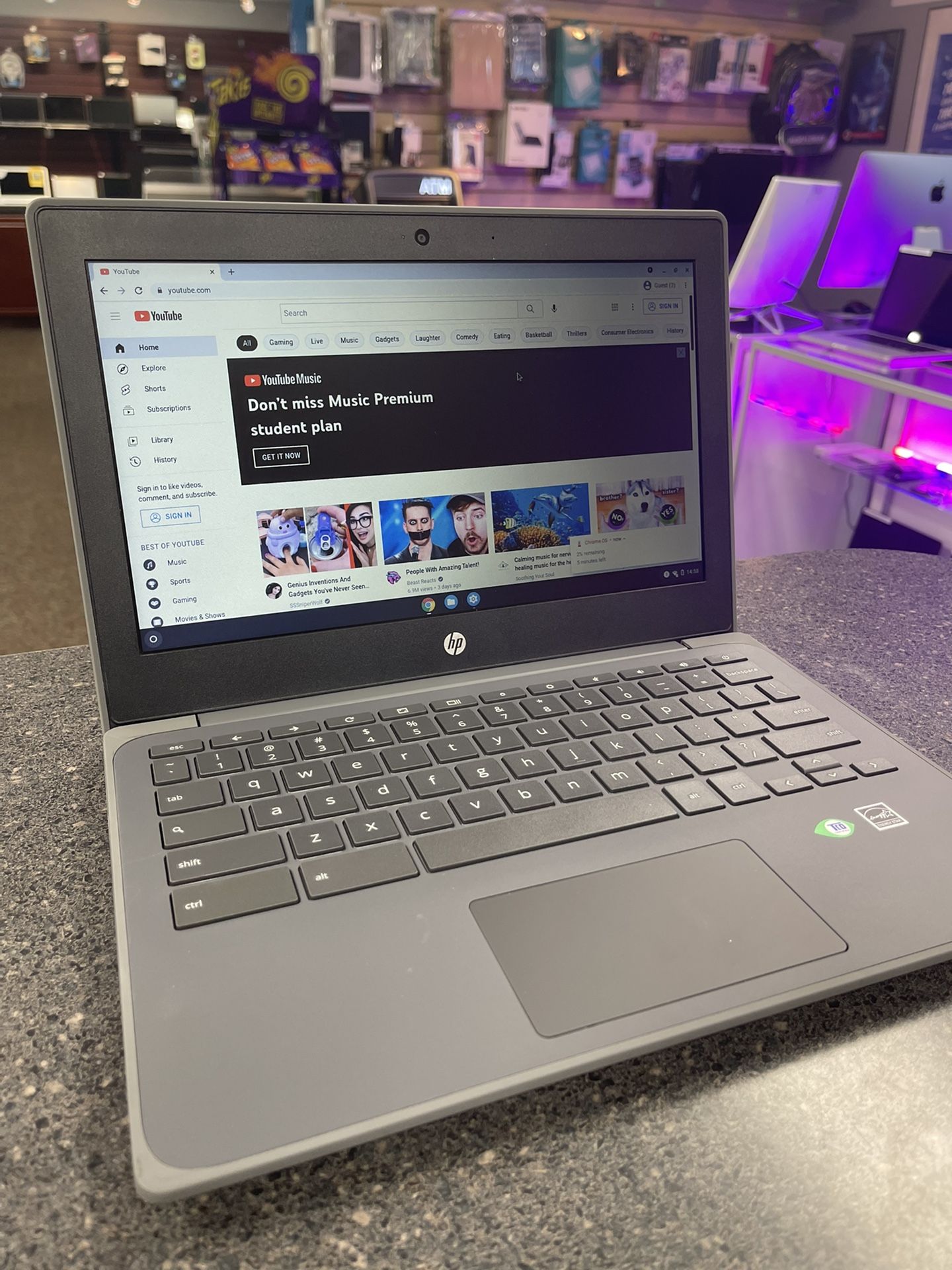 Chrome Os Computer Like New Hp 11 Inches